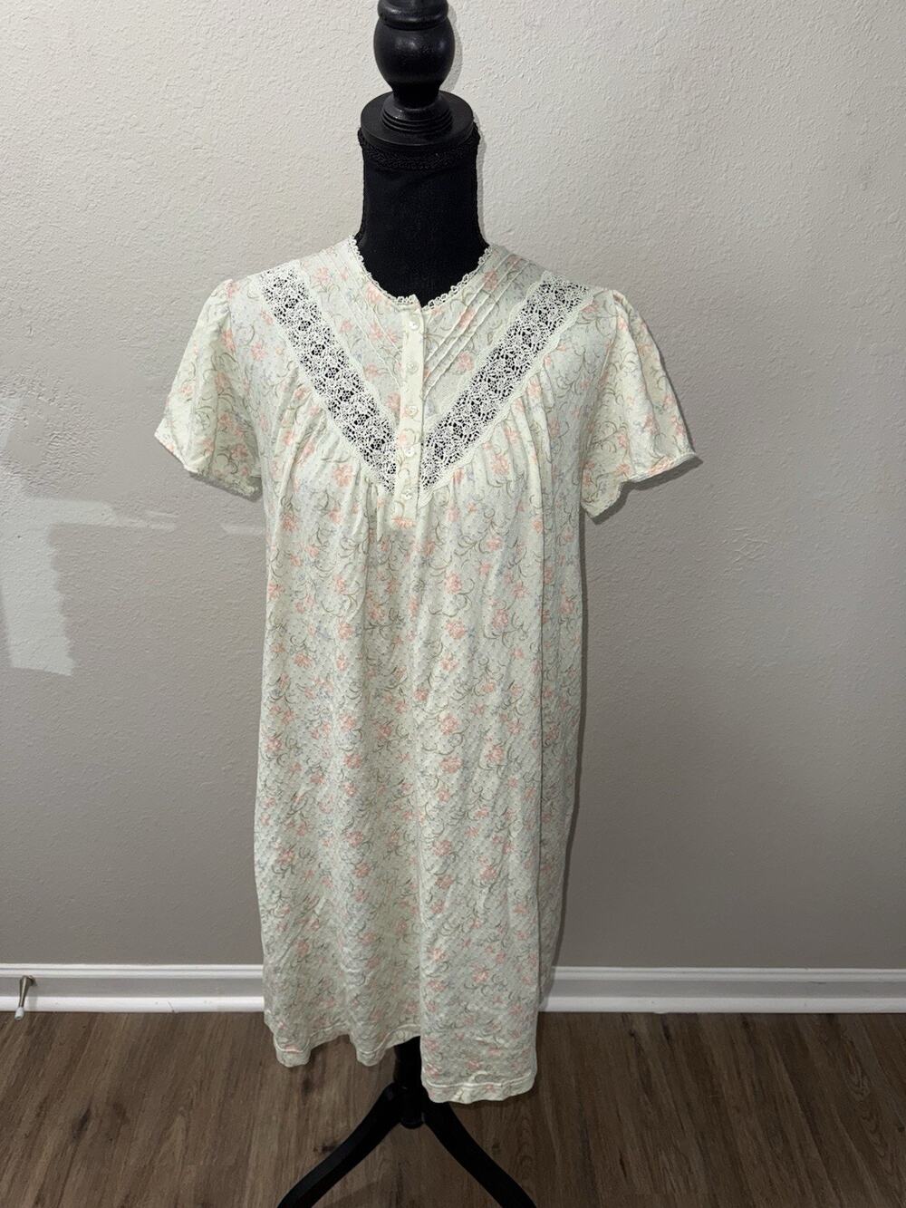 Vtg Go Softly Petite Nightgown PS Floral Lace Cottagecore Grandma Prairie Cotton